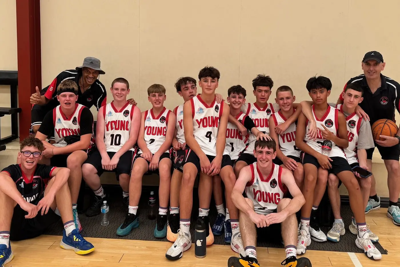 The Under 16s ready to play in West Wyalong last weekend.