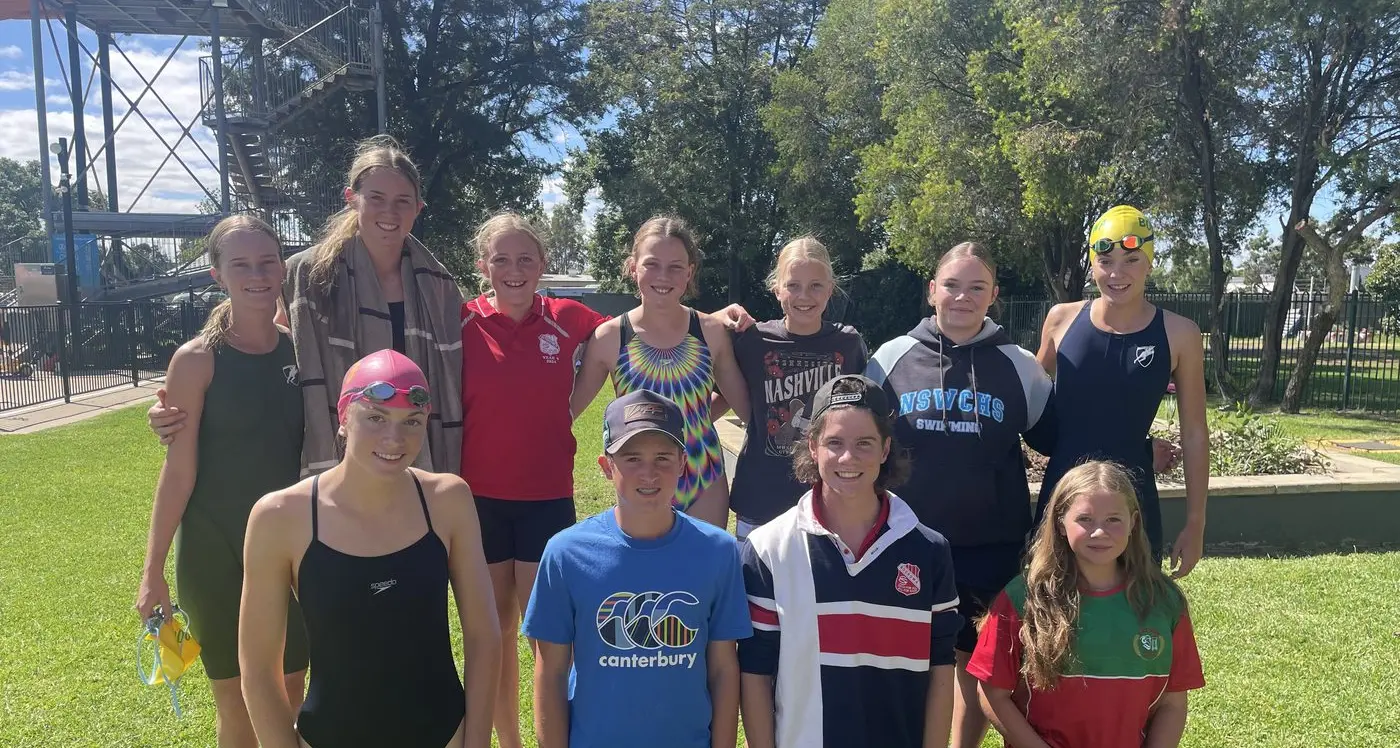 BCS swim into Western Region