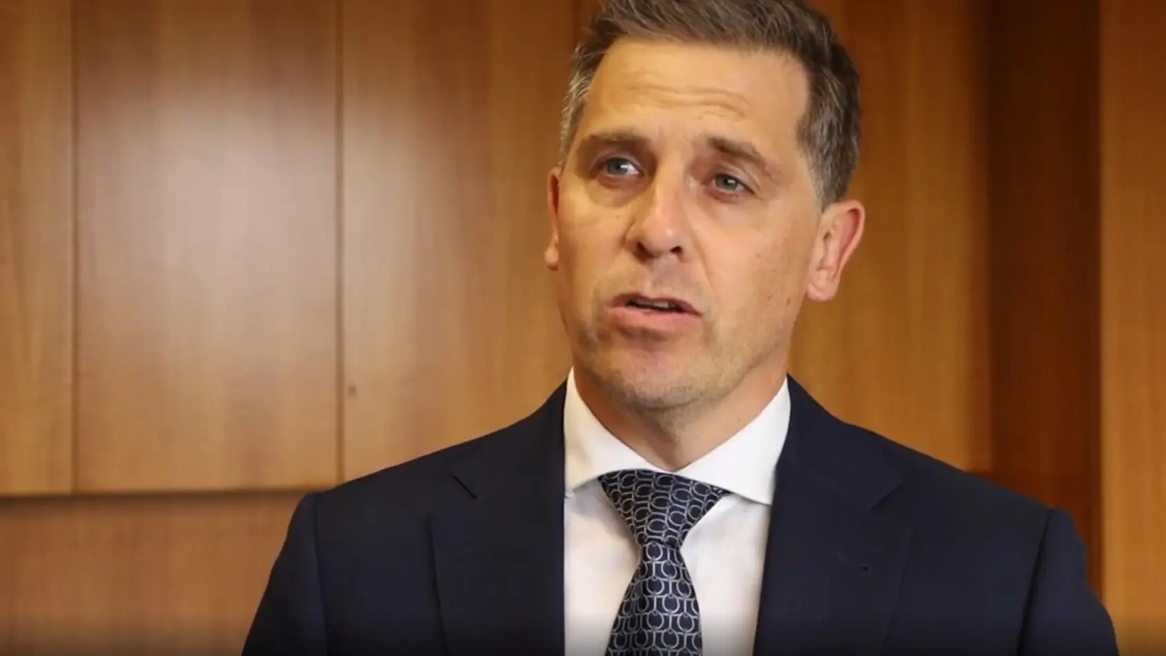 Riverina stores shut down over illegal tobacco