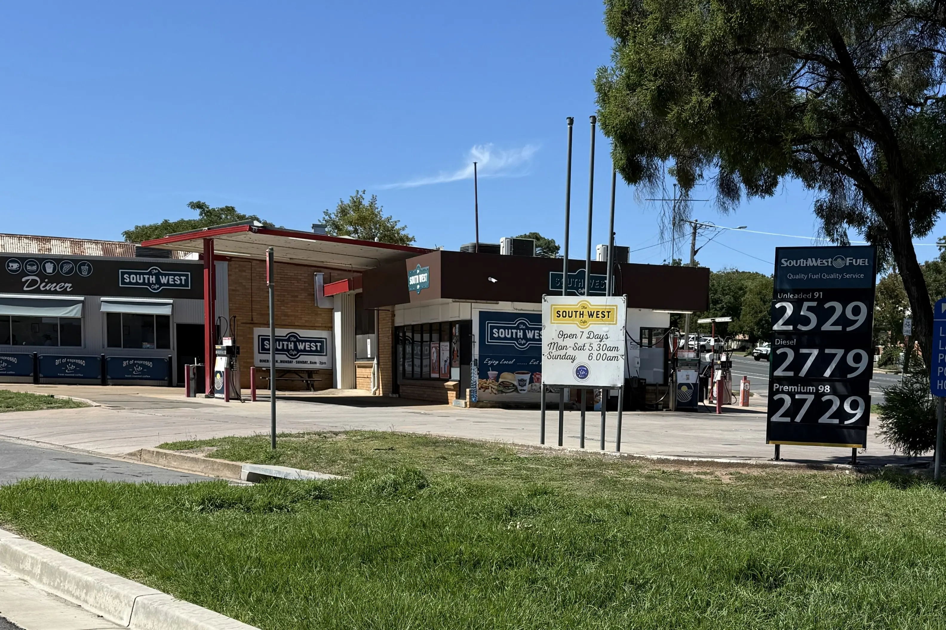 <p>South West Fuel prices on Saturday, 14 March. </p>\\n