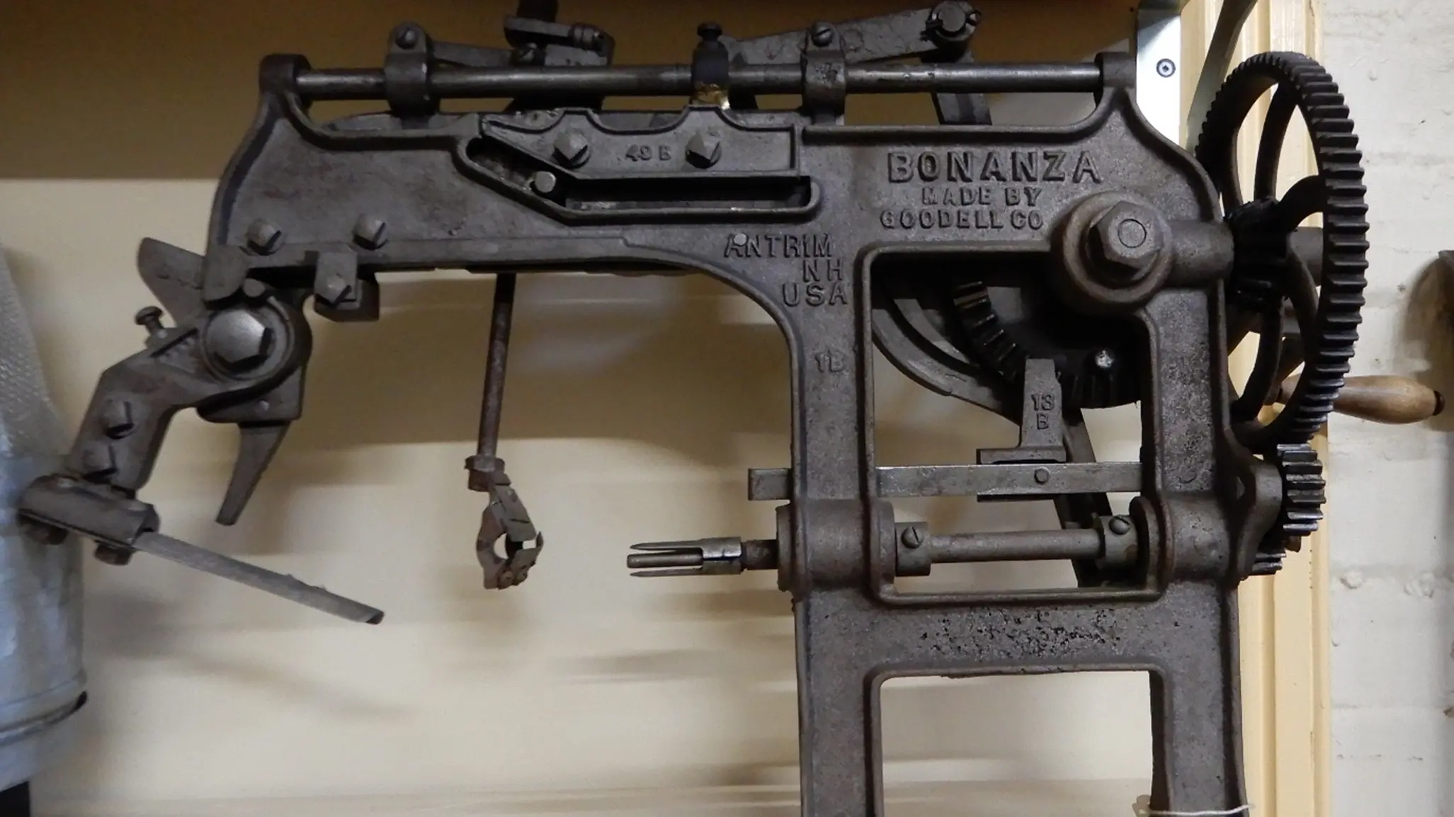 John Norrie and the Bonanza apple peeler