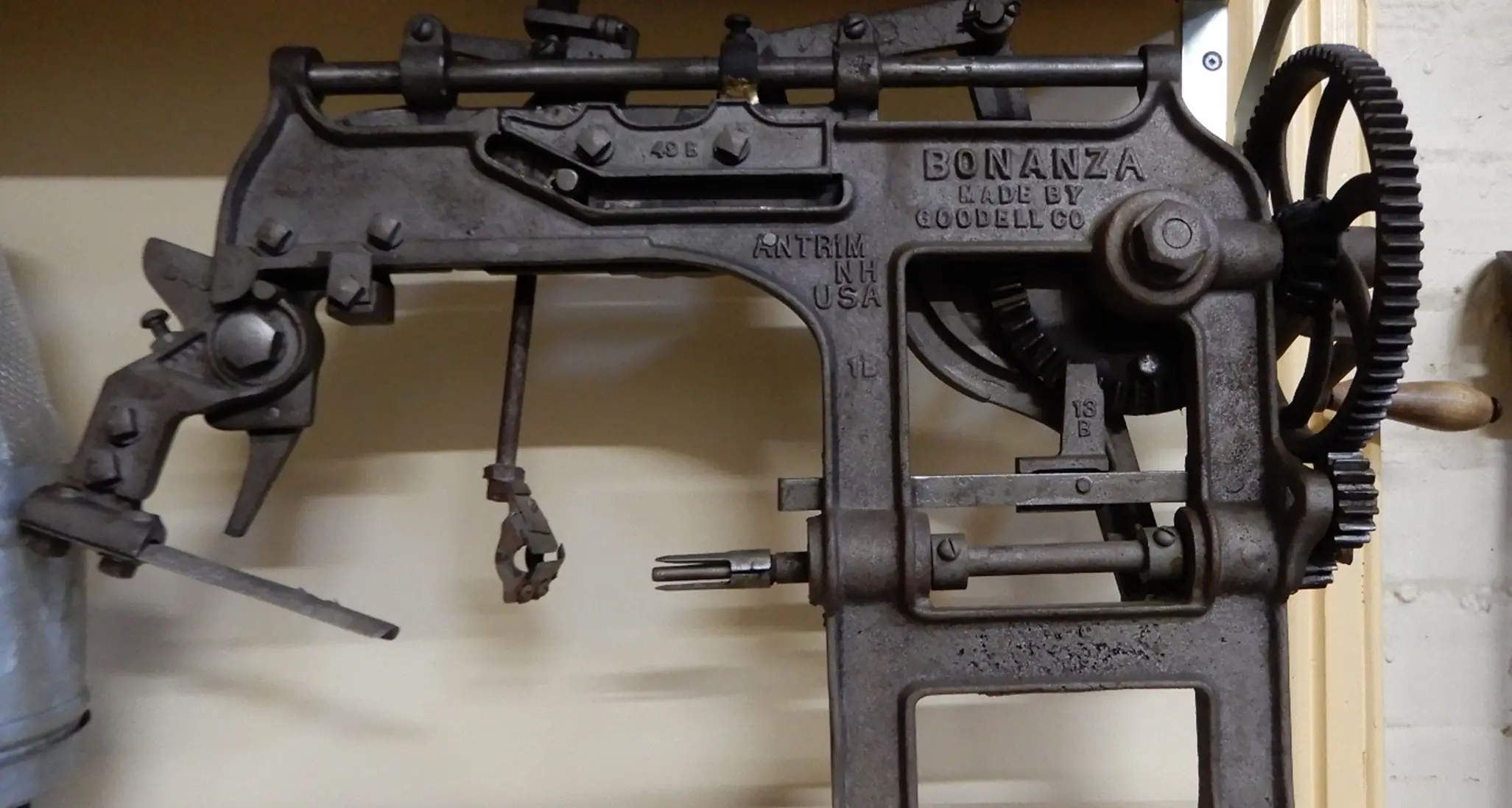 John Norrie and the Bonanza apple peeler