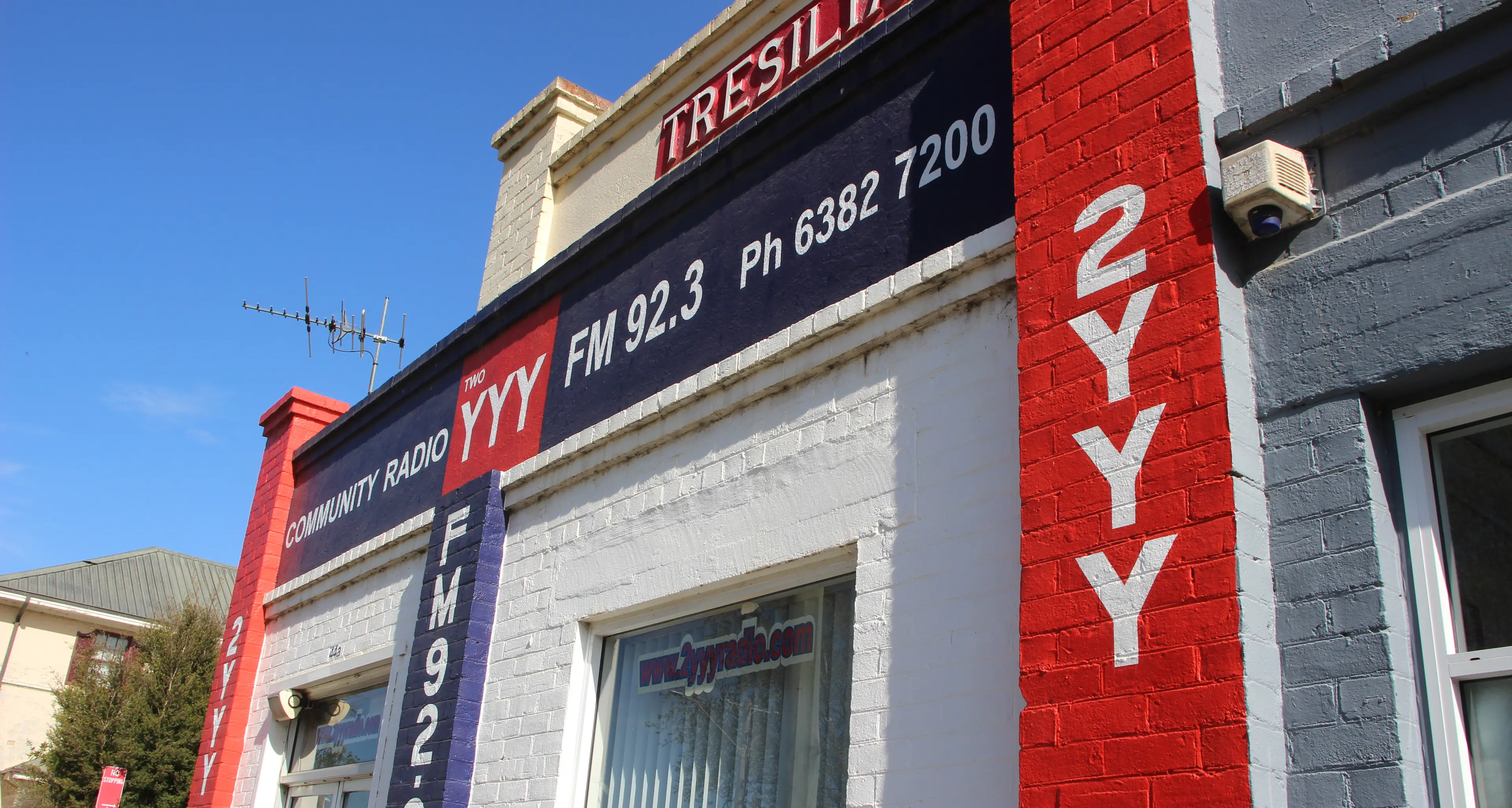 Locals encouraged to have a go on 2YYY Radio